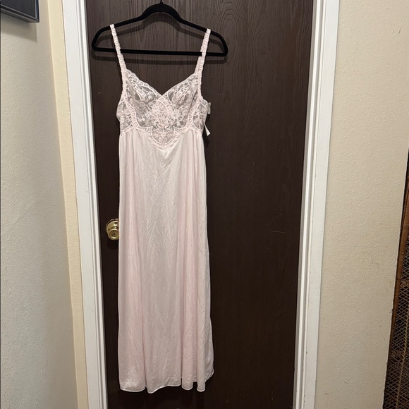 NWT Vintage Olga Pink Ice Lace Bodice Satin Maxi Night Gown Lingerie Large 91360